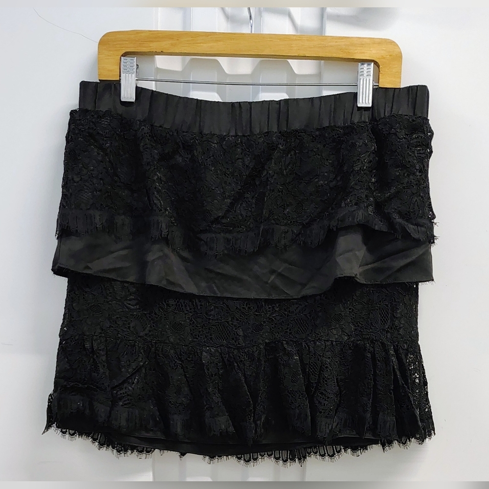 $88 NWT BCBG GEN. STUNNING BLACK SATIN & LACE TIERED MINI SKIRT WOMENS SIZE LARG